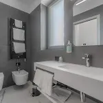 Levi 3* San Remo