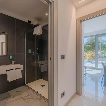 Levi 3* Sanremo
