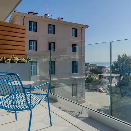 Levi 3* Sanremo